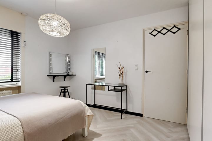 Photo 22 of Klaroenlaan 17