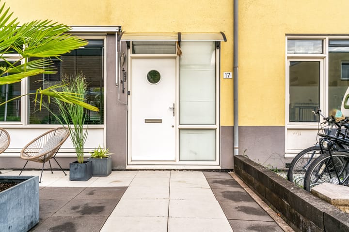 Photo 36 of Klaroenlaan 17