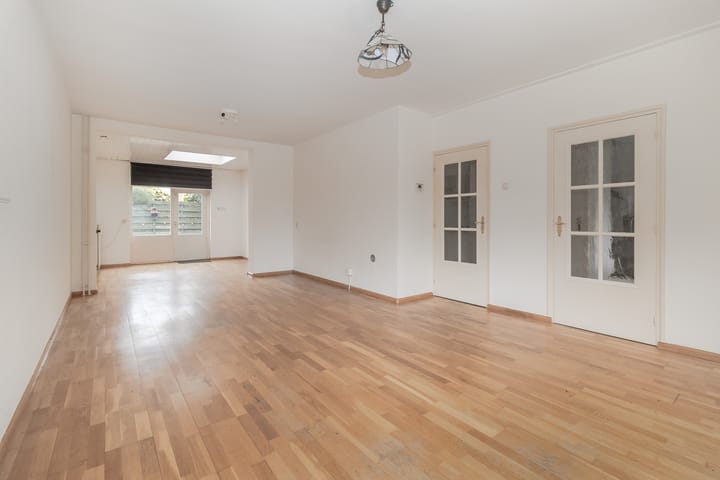 Foto 7 van Julianaweg 69