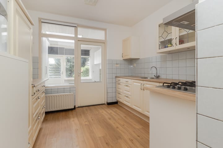 Foto 10 van Julianaweg 69