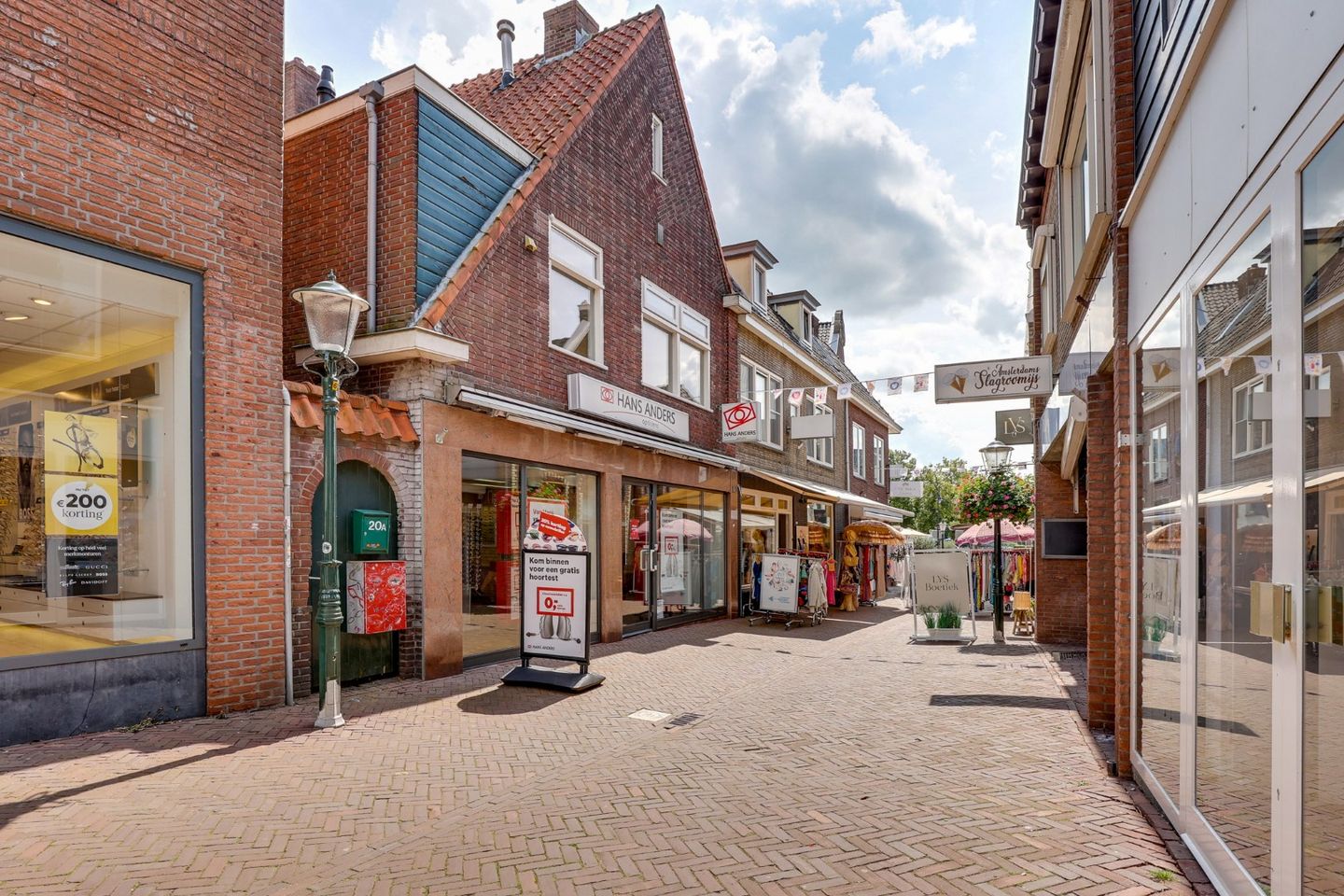 View photo 2 of Brugstraat 20