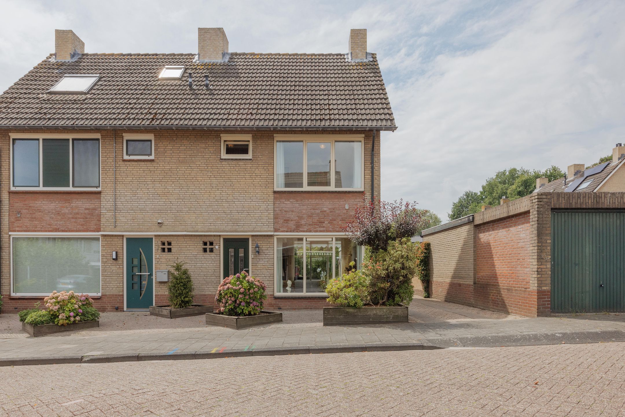 Photo 6 of Biezenstraat 3