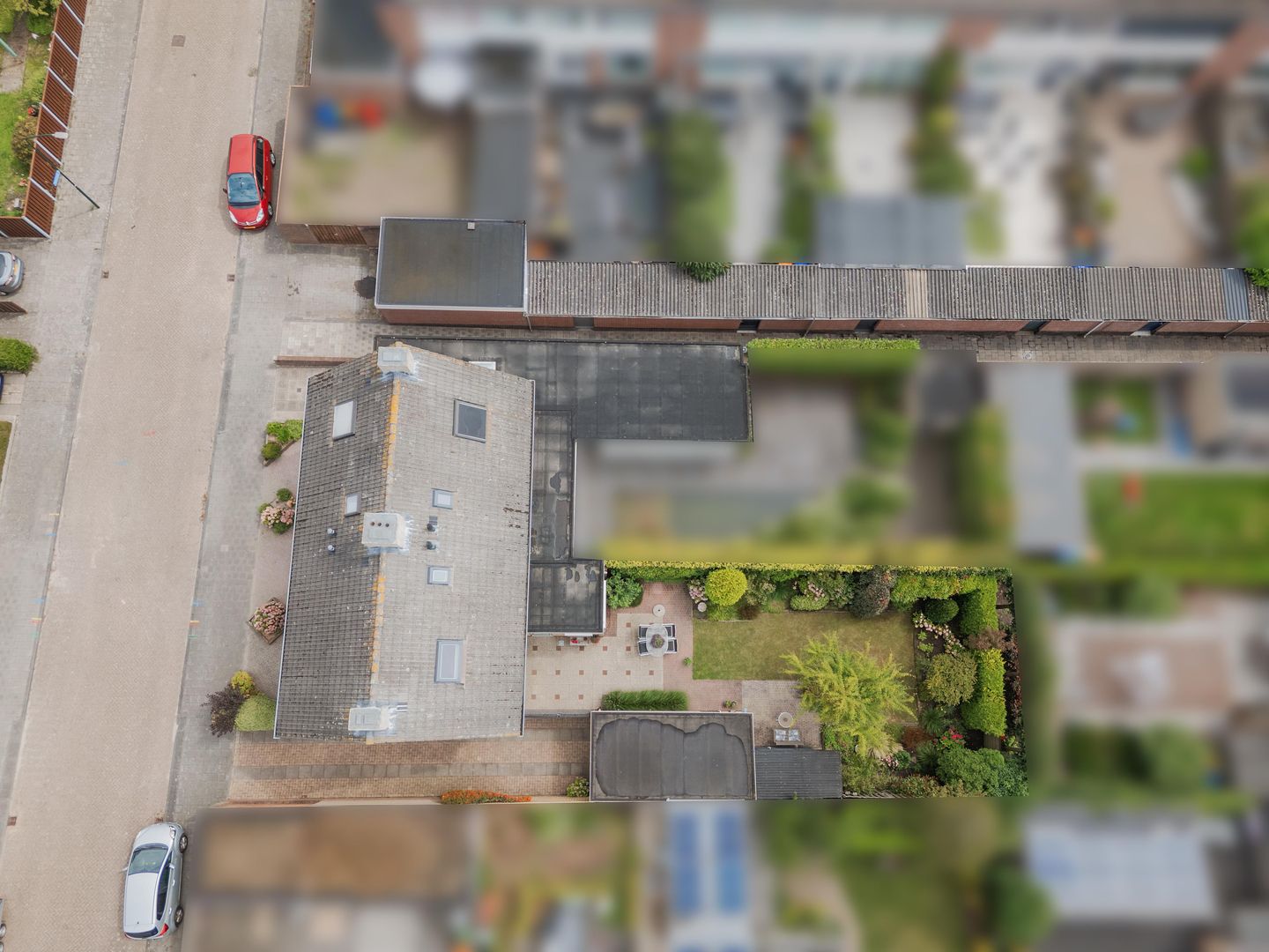 Photo 10 of Biezenstraat 3