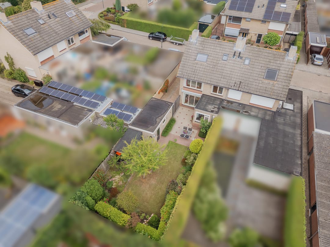 Photo 13 of Biezenstraat 3