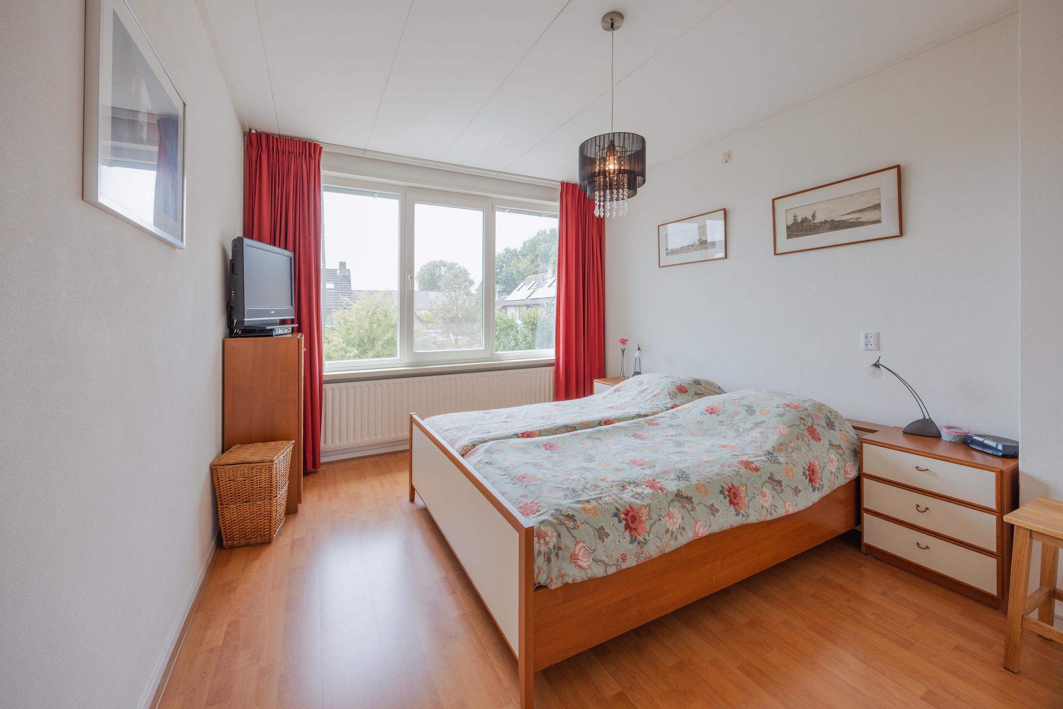 Photo 30 of Biezenstraat 3