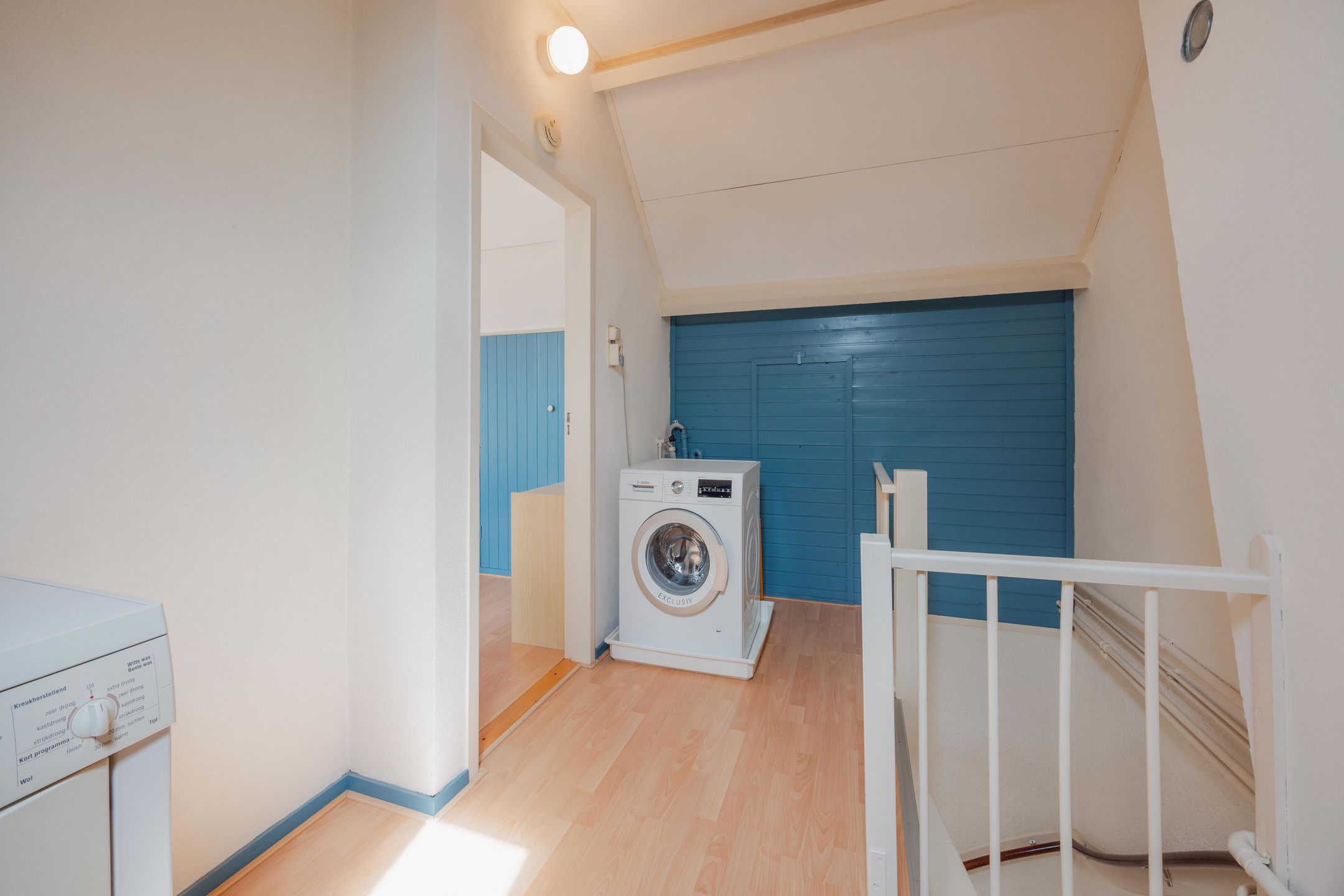 Photo 39 of Biezenstraat 3