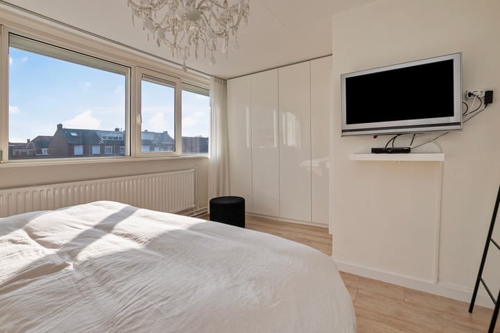 Foto 12 van Lortzingstraat 1