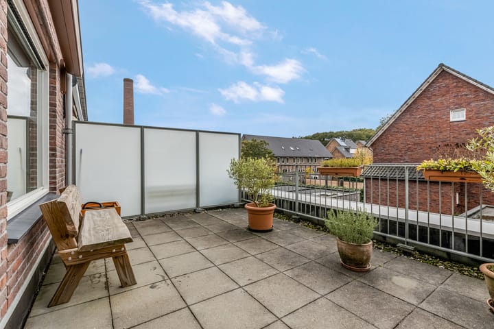 Photo 16 of Roseboomlaan 76