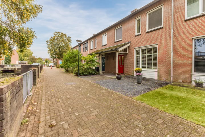 Photo 7 of Spreeuwendonk 77