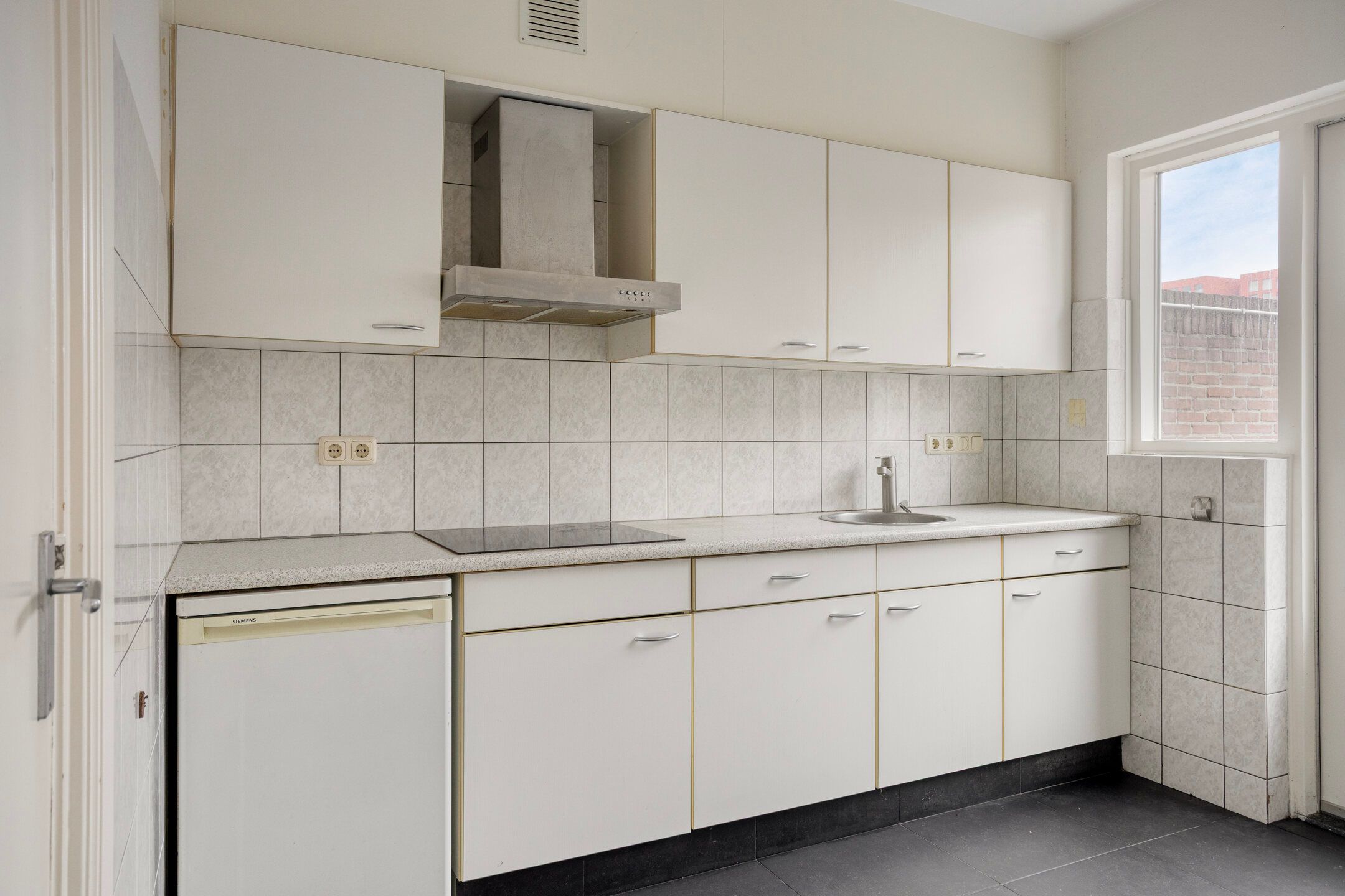 Photo 12 of Houtstraat 78