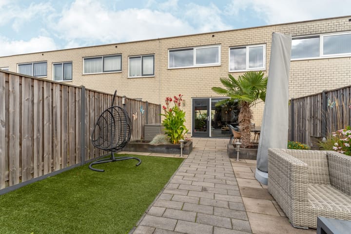 Foto 42 van Giottoplantsoen 8