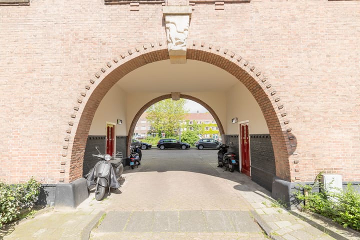 Foto 33 van Theseusstraat 13-1