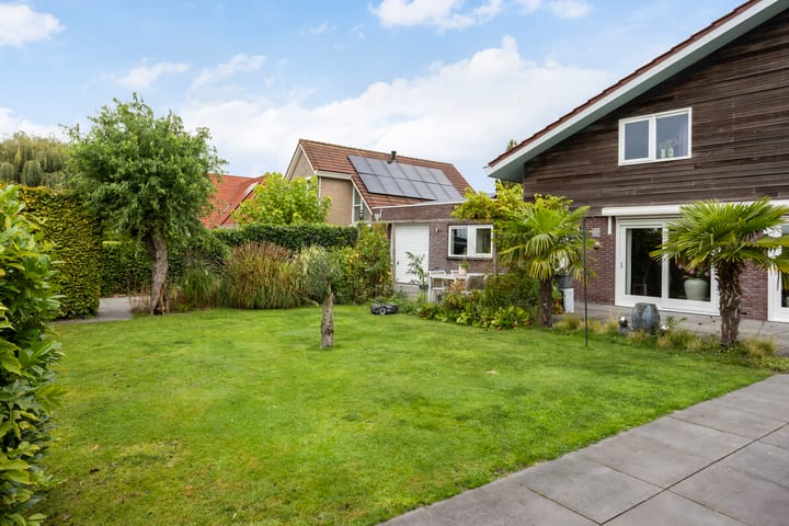 Photo 40 of De Lauwers 28