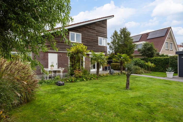 Photo 41 of De Lauwers 28