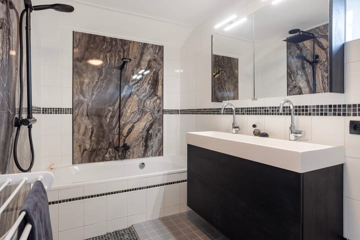 Photo 56 of De Lauwers 28