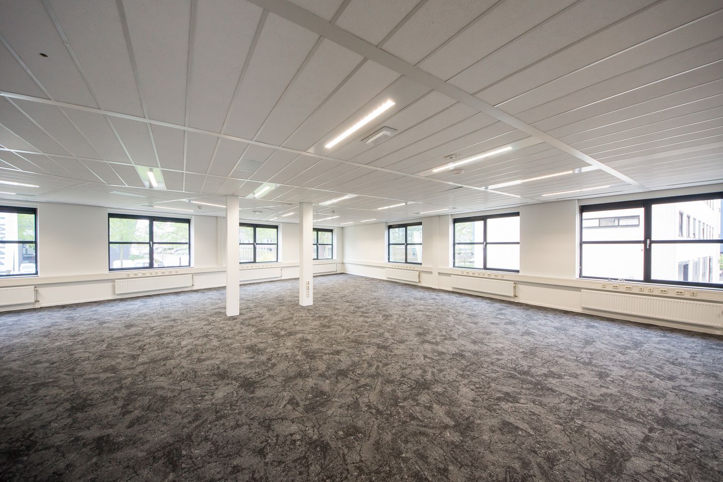 Bekijk foto 4 van Spacelab 20