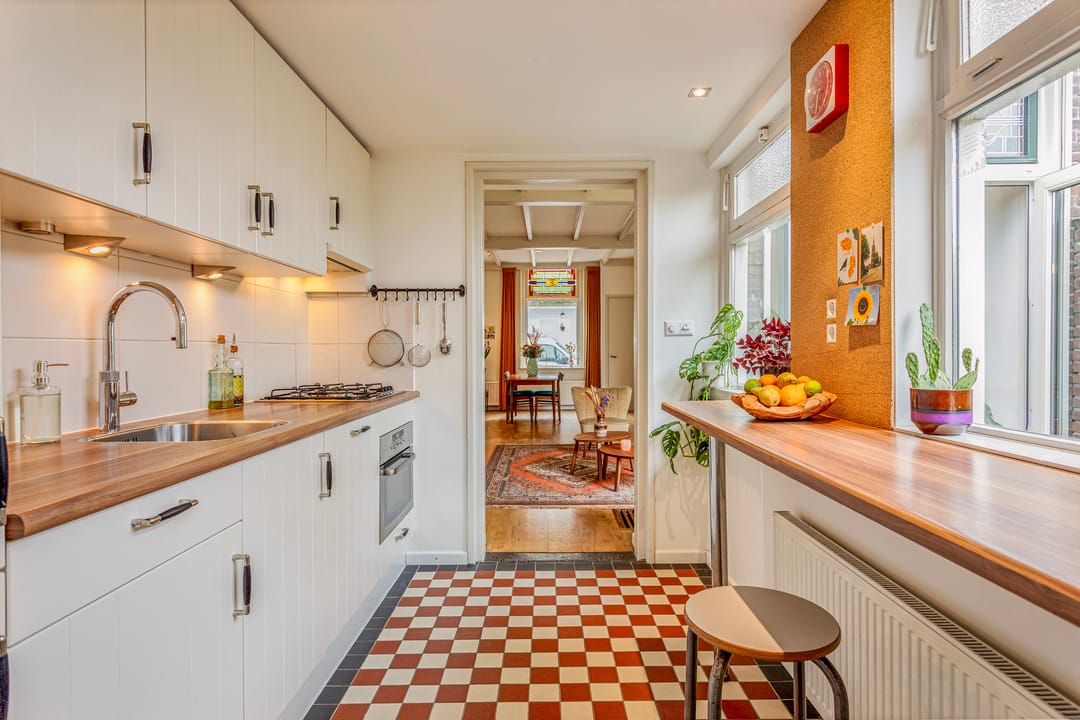 Photo 13 of Cornelis de Vriendtstraat 10