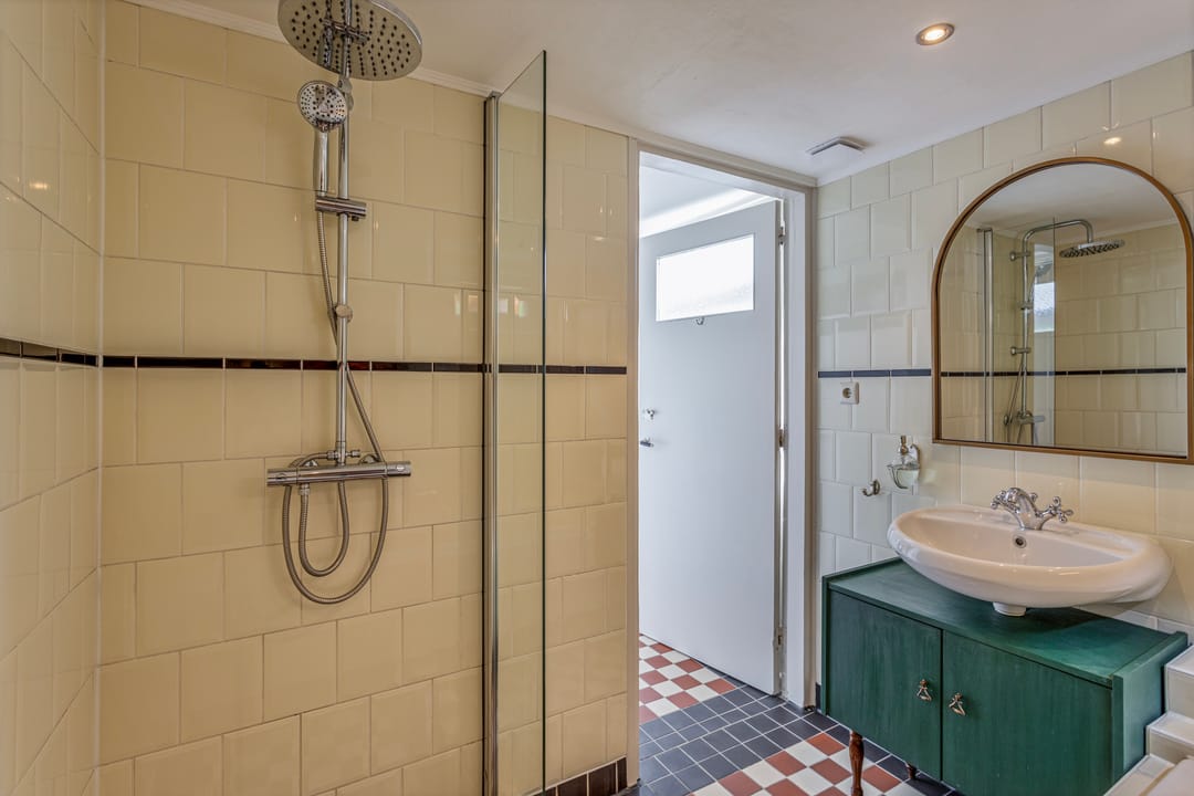 Photo 17 of Cornelis de Vriendtstraat 10