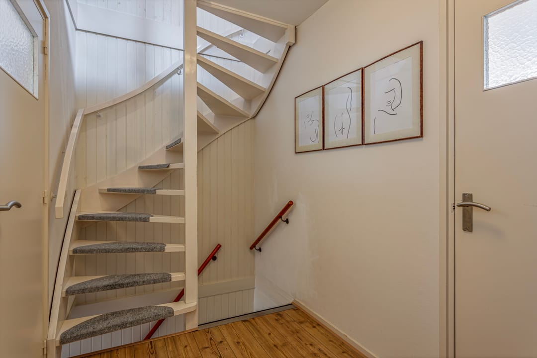 Photo 23 of Cornelis de Vriendtstraat 10