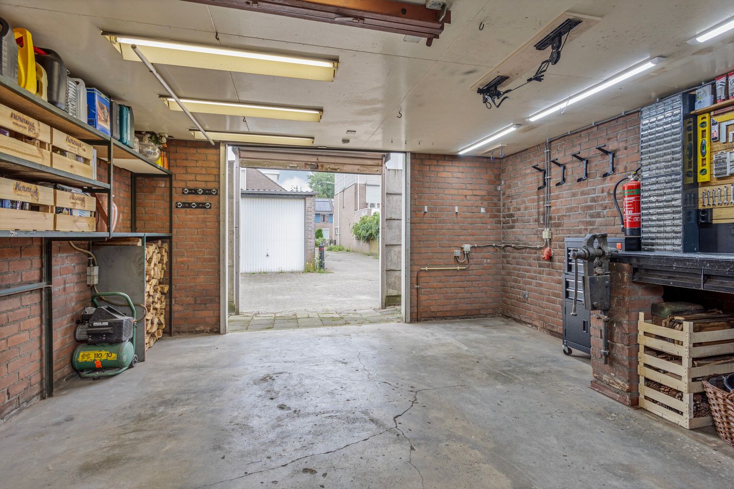 Photo 35 of Cornelis de Vriendtstraat 10