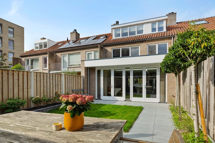 Photo 2 of Vivaldistraat 11