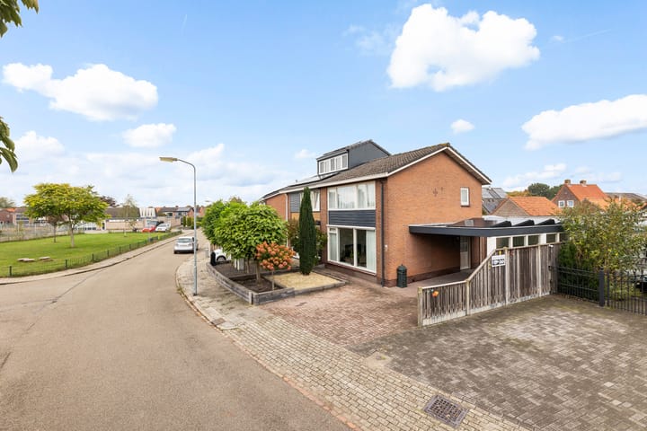 Foto 4 van Azaleastraat 17