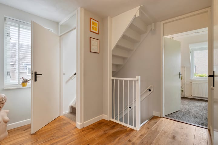 Foto 21 van Limburgstraat 28