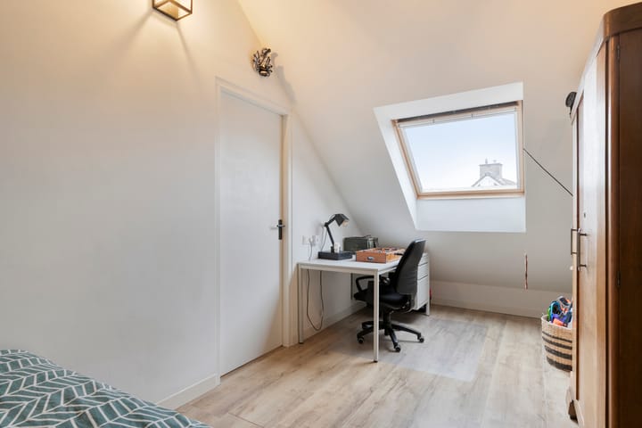 Foto 32 van Limburgstraat 28