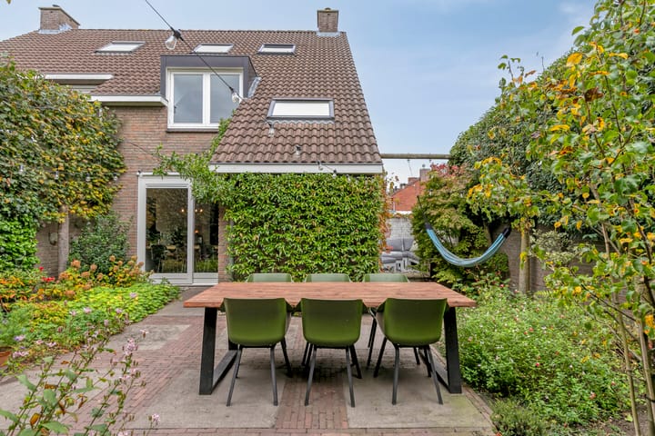 Foto 33 van Limburgstraat 28