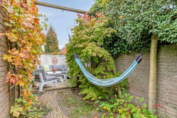 Foto 39 van Limburgstraat 28