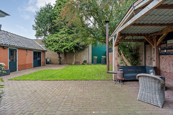 Foto 37 van Burgemeester Schuitestraat 17