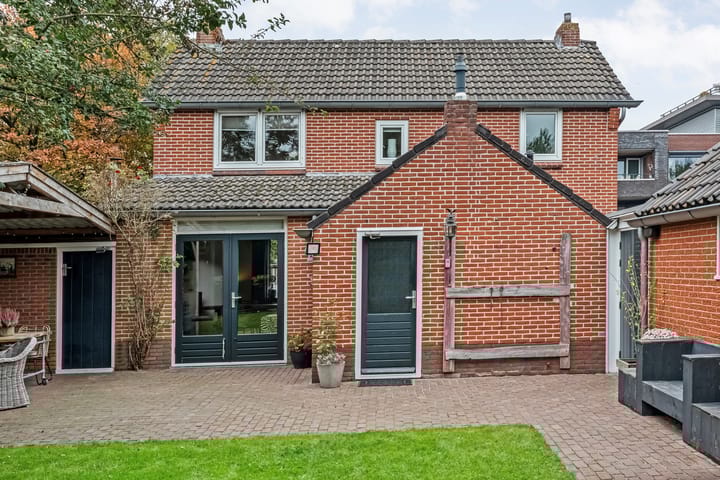 Foto 42 van Burgemeester Schuitestraat 17