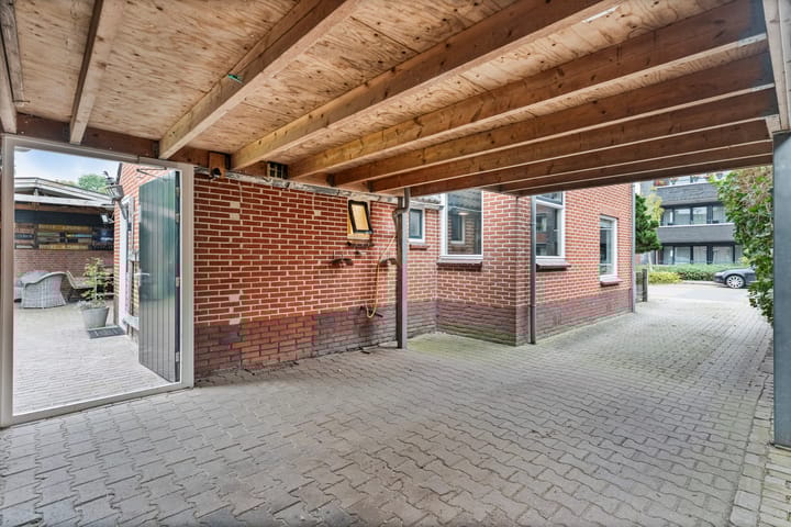 Foto 45 van Burgemeester Schuitestraat 17