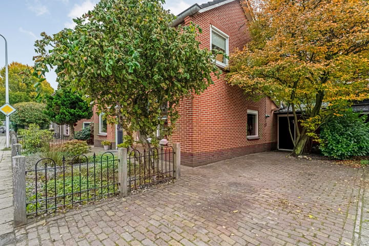 Foto 53 van Burgemeester Schuitestraat 17