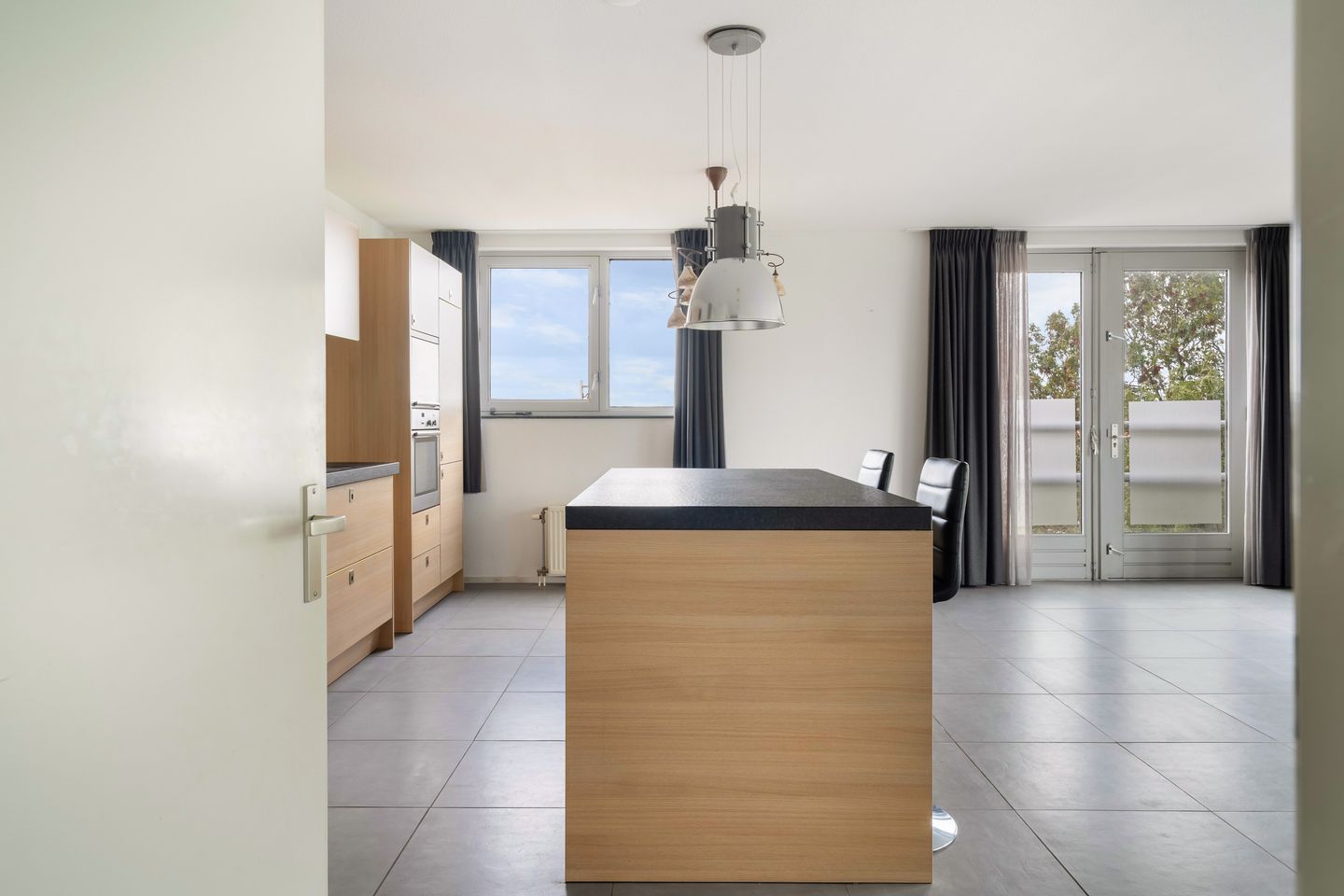 Foto 10 van Stadhoudersplein 67