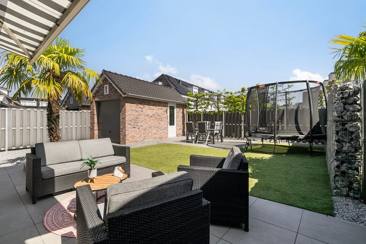 Foto 3 van Lombok 14