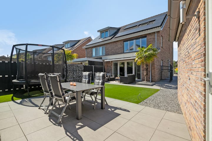 Foto 5 van Lombok 14