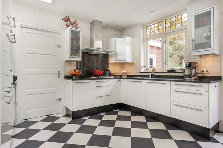 Photo 20 of Richard Holstraat 10