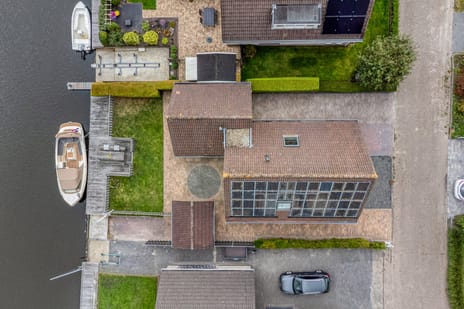 Wite Muonts 21 tertiary image