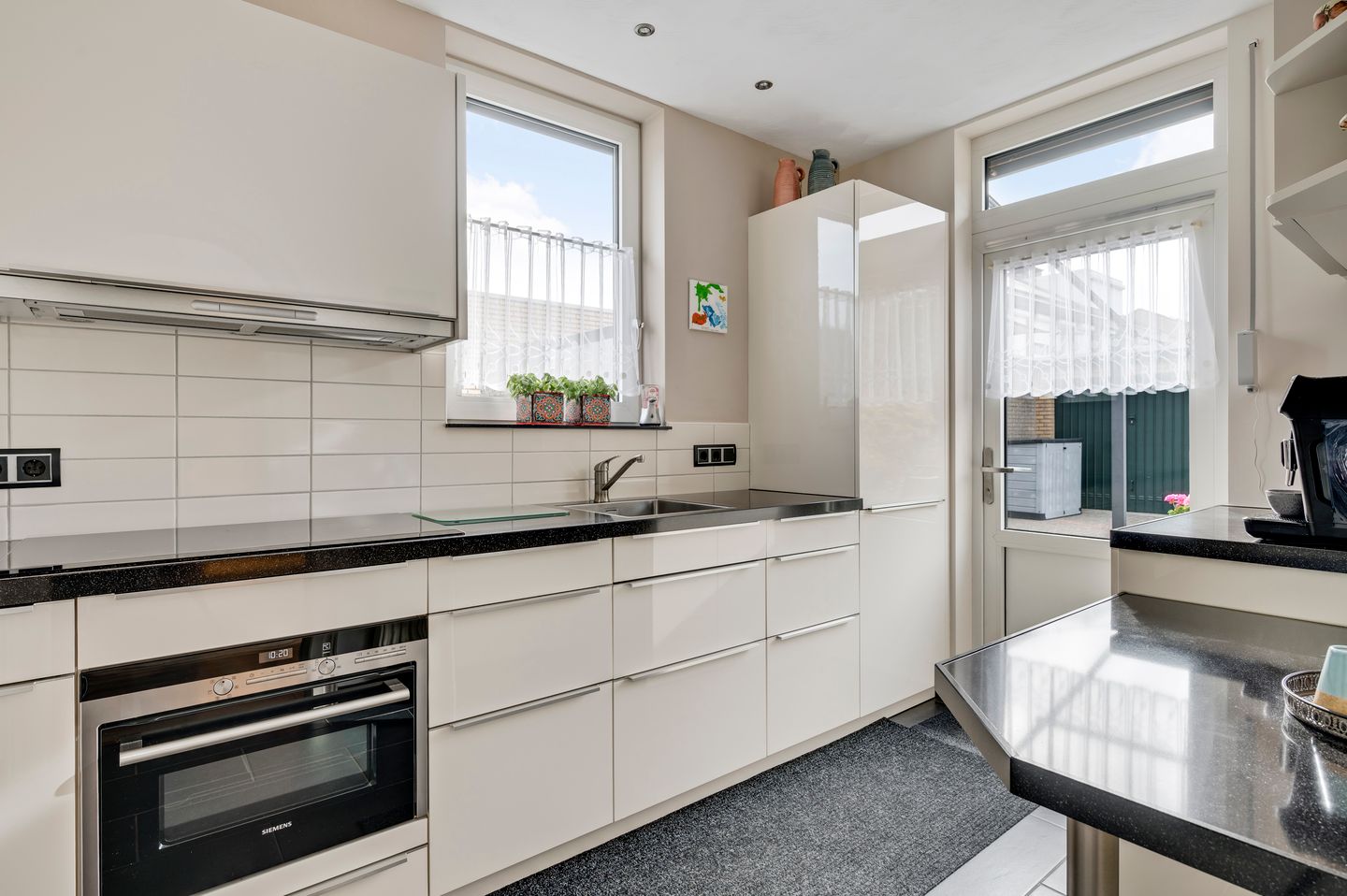 Photo 4 of Schepen van Hertefeltstraat 4