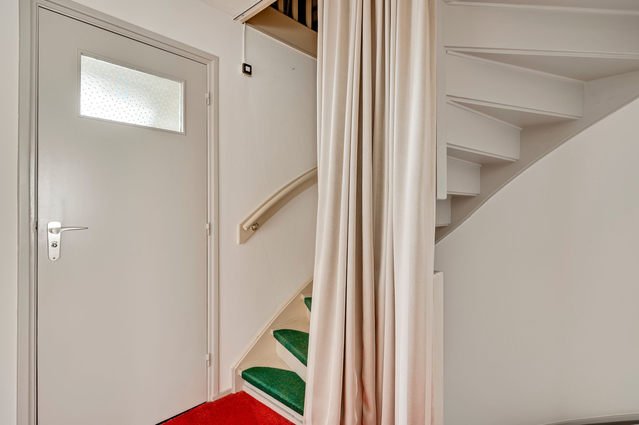 Photo 18 of Schepen van Hertefeltstraat 4