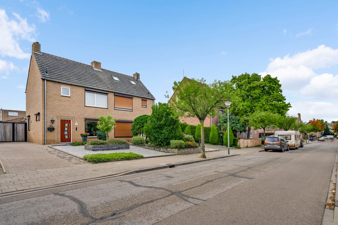 Photo 28 of Schepen van Hertefeltstraat 4