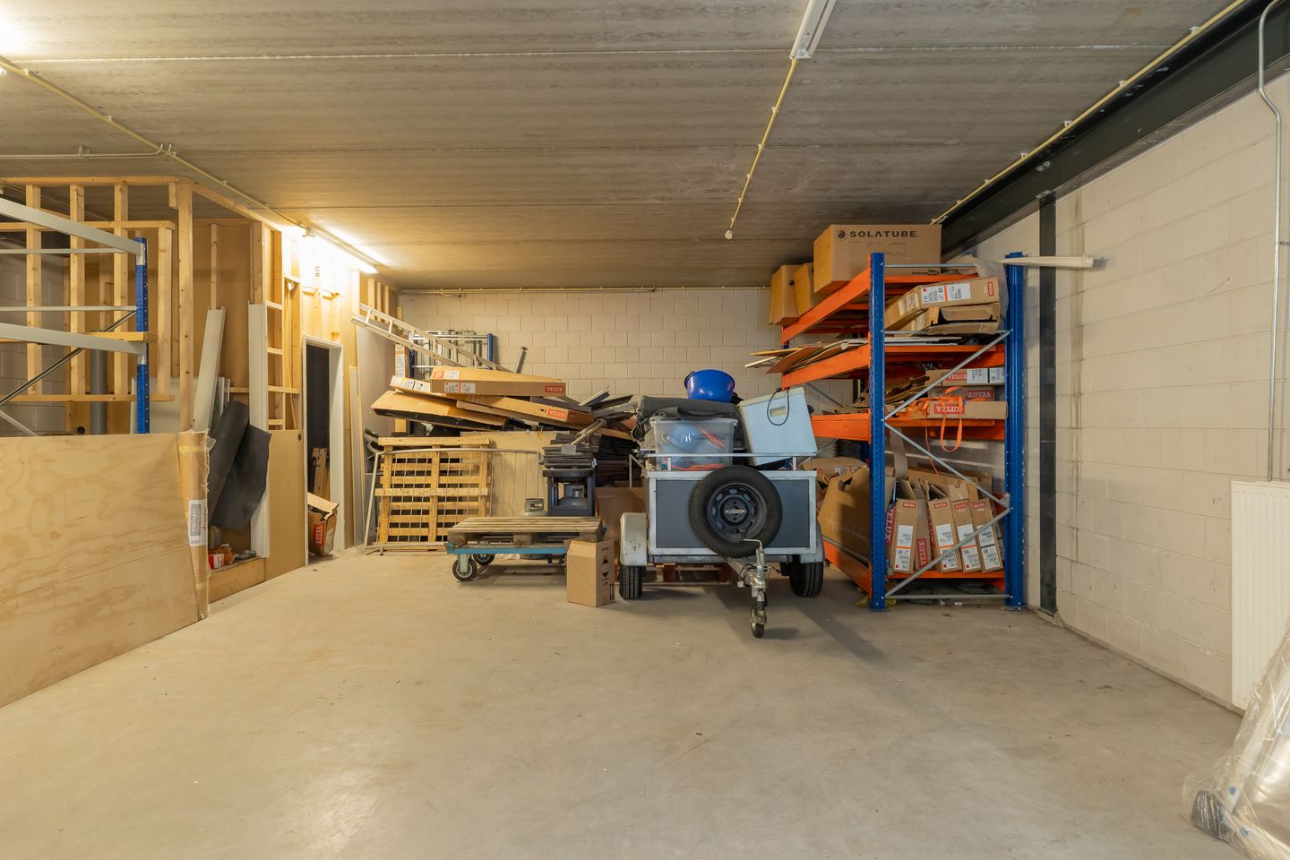 View photo 3 of Achthovenerweg 17-H