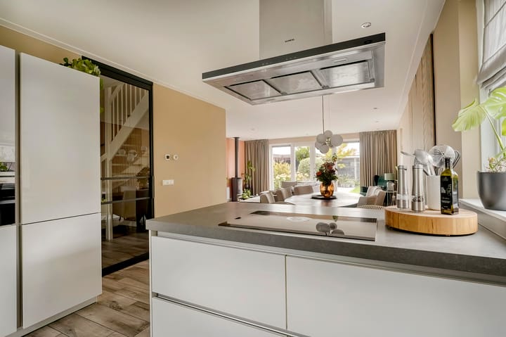 Foto 15 van Rijshornstraat 82-D