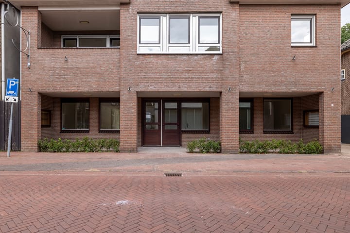 Foto 25 van Grotestraat 13