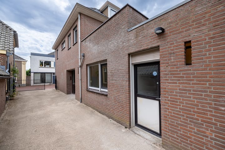 Foto 50 van Grotestraat 13