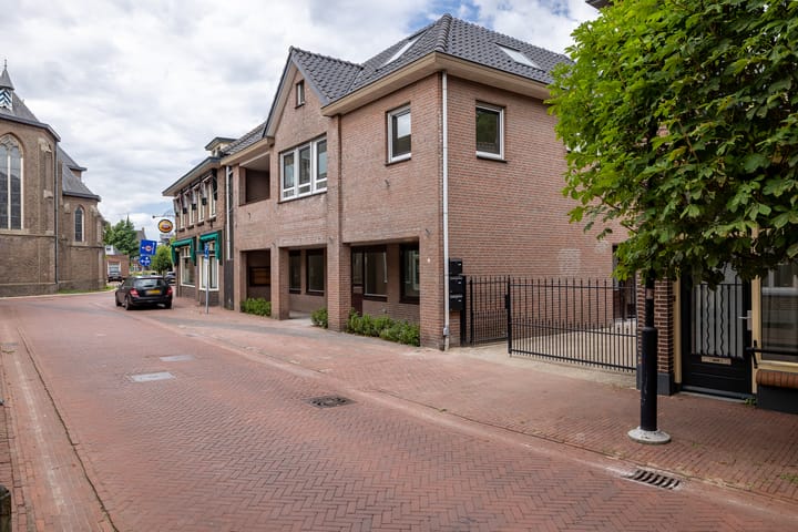 Foto 53 van Grotestraat 13