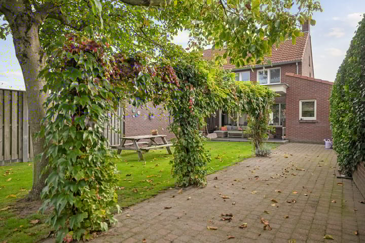 Photo 48 of Eelserstraat 5