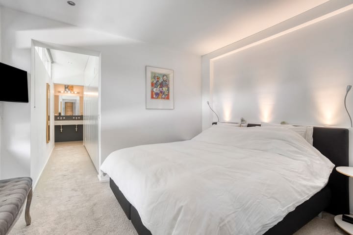 Photo 10 of Dawson-Nes 3