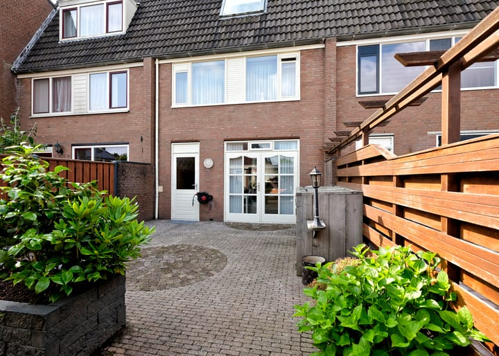 Photo 2 of Langeweide 104